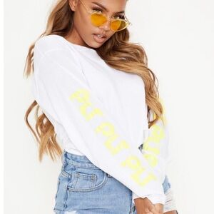 PRETTY LITTLE THING WHITE PRINTED YELLOW PLT LONG SLEEVE T-SHIRT S